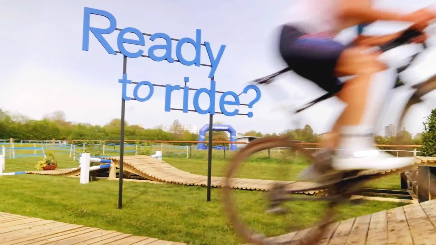 Decathlon × Red Bull – Aufsatteln – Bild 2